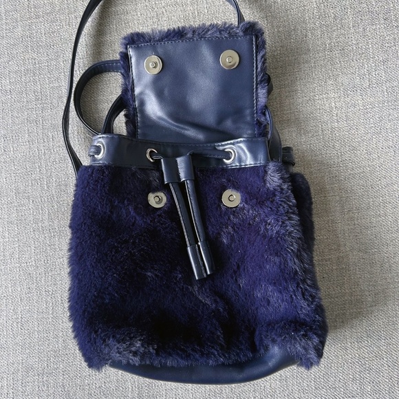 Swarovski faux fur mini backpack purse handbag, dark blue, adjustable straps - Picture 6 of 8